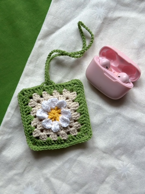 Wisząca sakiewka na słuchawki bezprzewodowe