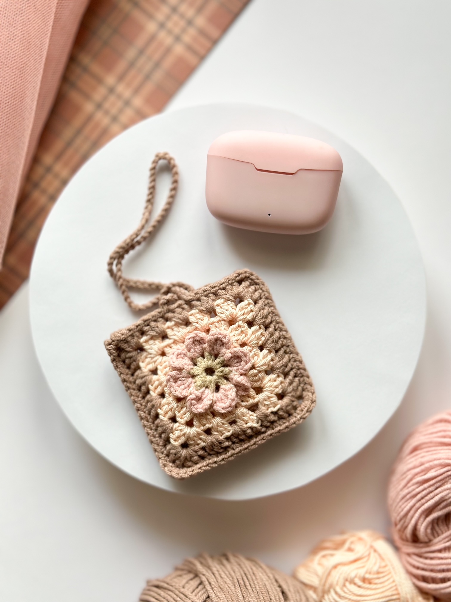 kieszonka na słuchawki bezprzewodowe