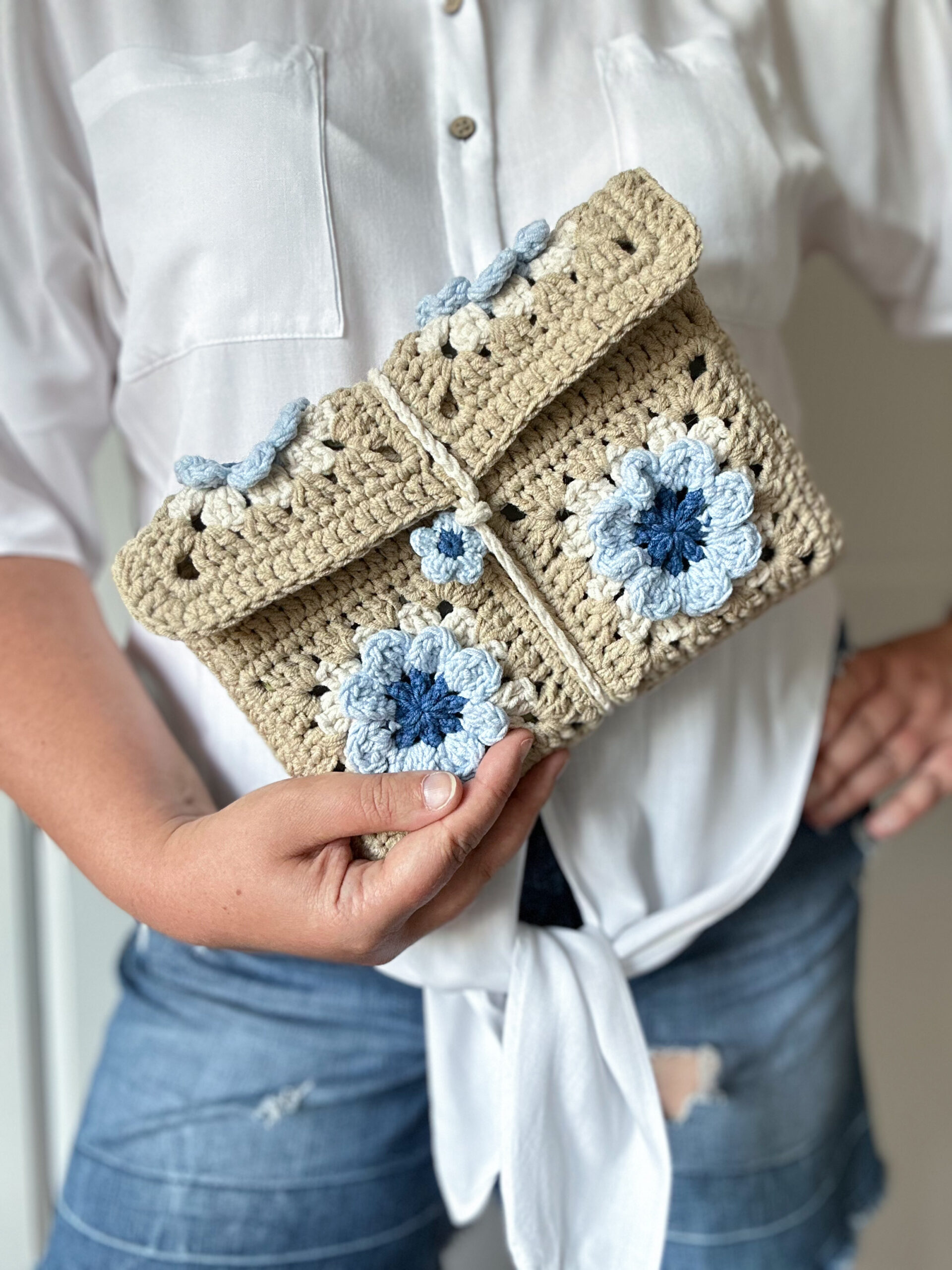 etui na książkę, mała podręczna torebka kopertowa