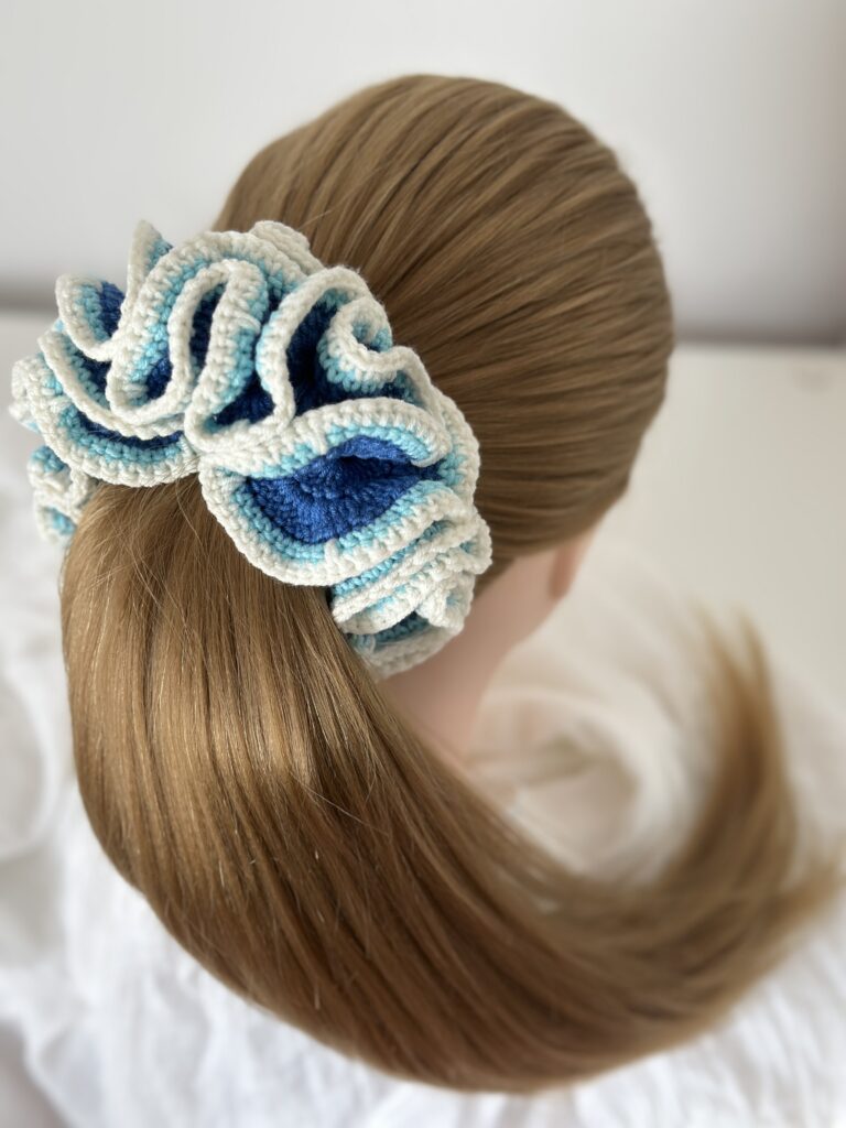 ręcznie wykonana duża ozdobna gumka do włosów,